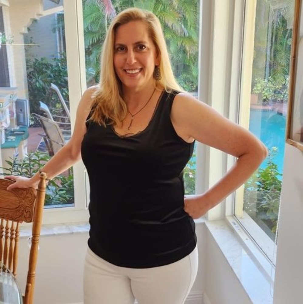 Meet your Posher, Danielle